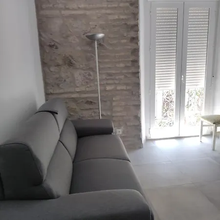 Casa Lagunillas 49 * Malaga